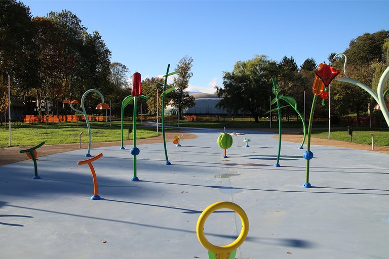 Pavimentazione in resina Sivit per ambienti ricreativi all’aperto